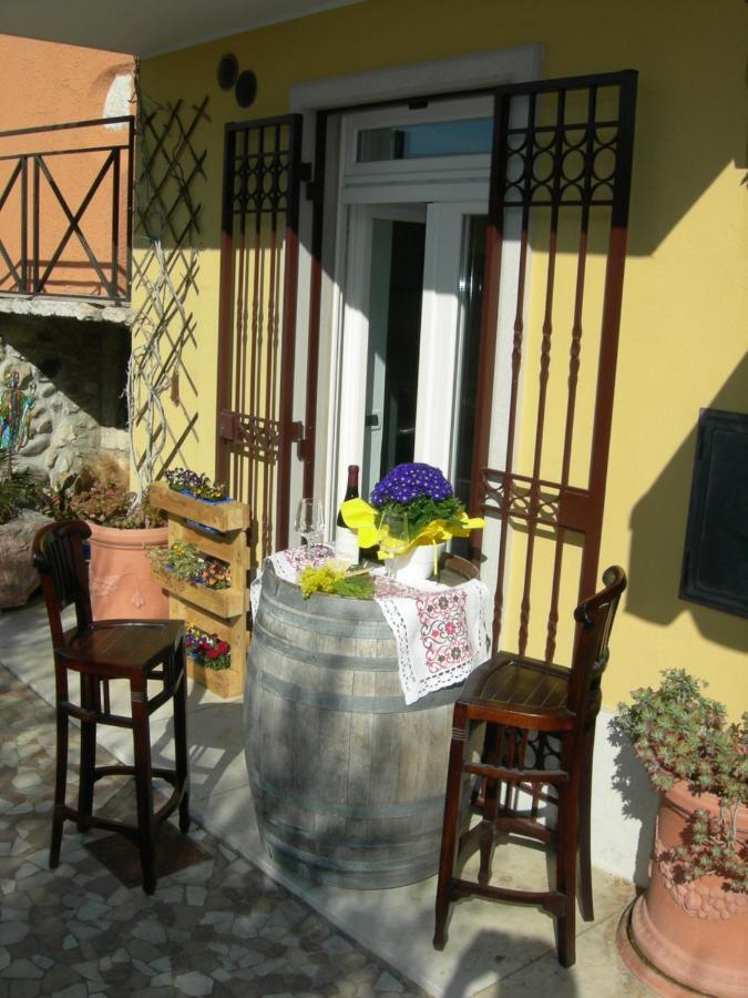 Residenza Lucrezia Apartment Cavaion Veronese Exterior photo